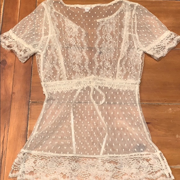 Anna Paul lace overlay top in ivory. - Picture 5 of 7